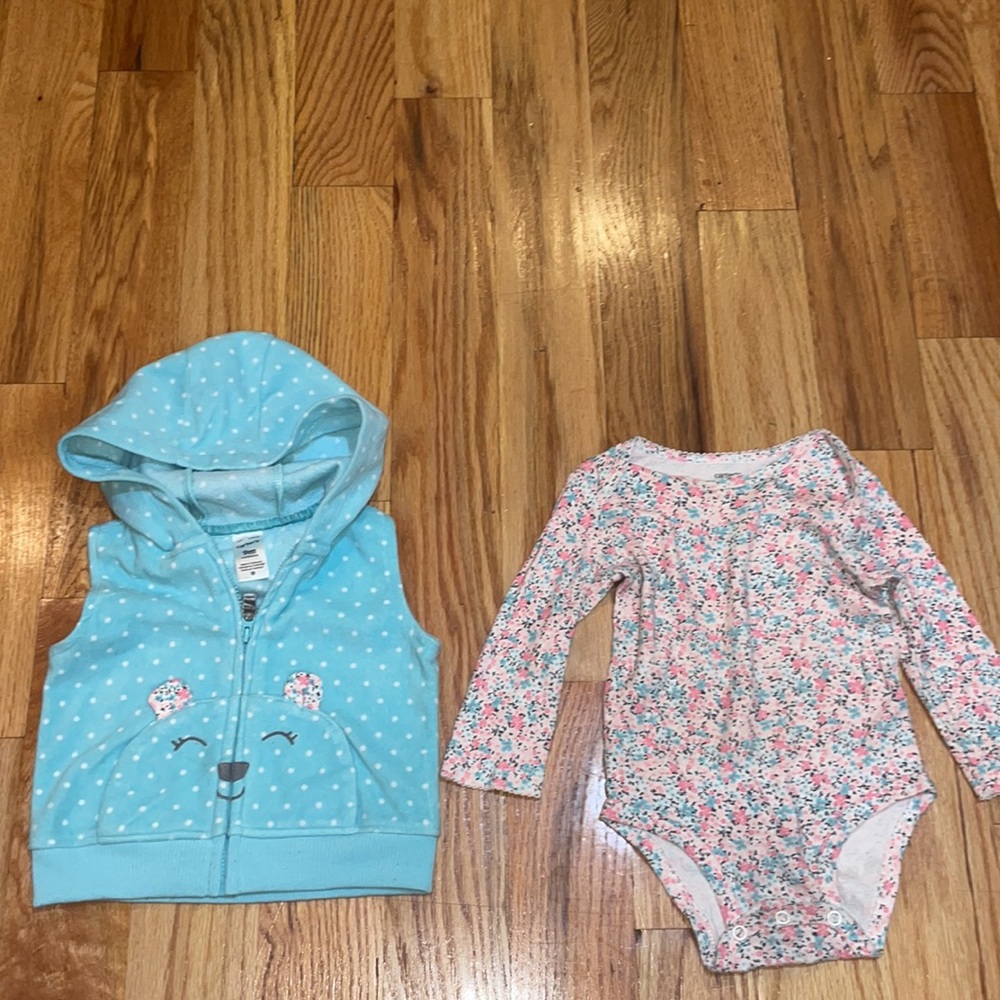2 Piece set  Carter baby clothing bundle 2 piece outfit set 9M 9 Months